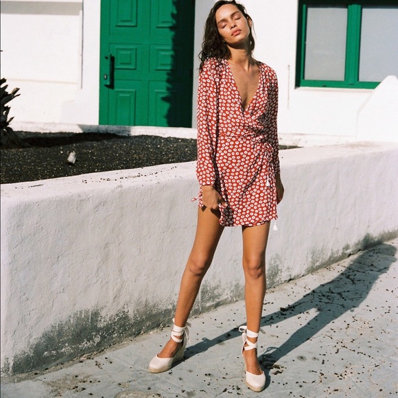 Faithfull The Brand Poppy Dress - Picture 3 of 15